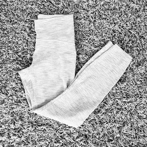 Lululemon Wunder train size 6 like new